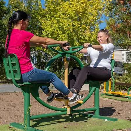 Les Mizottes Parque de Campismo 4*