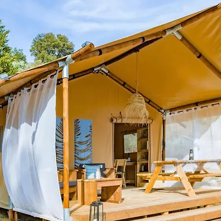 Les Mizottes Кемпинг